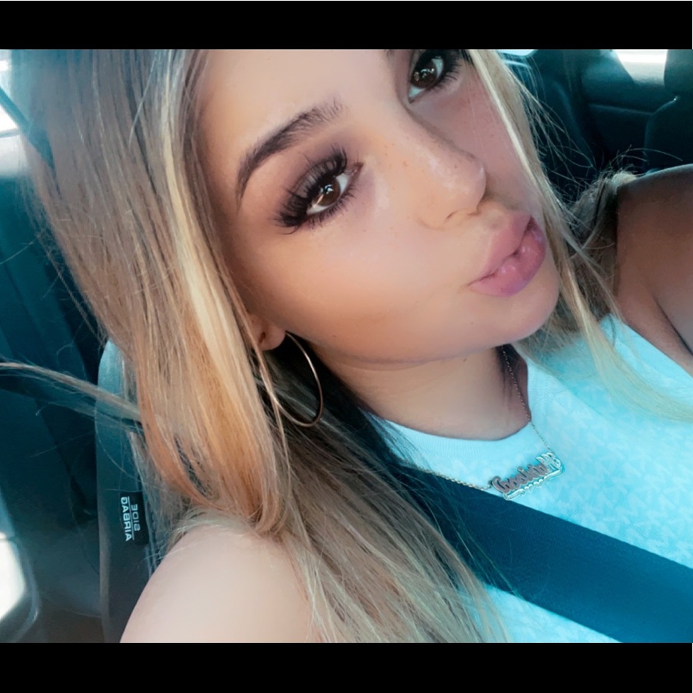 Meet your Posher, Marissa